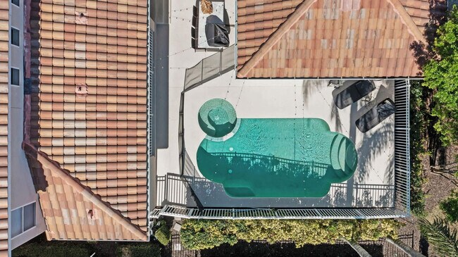 Building Photo - 7540 Gathering Dr