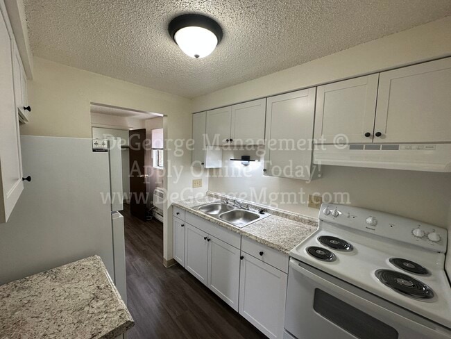 Building Photo - Oak Ridge Manor Apartments