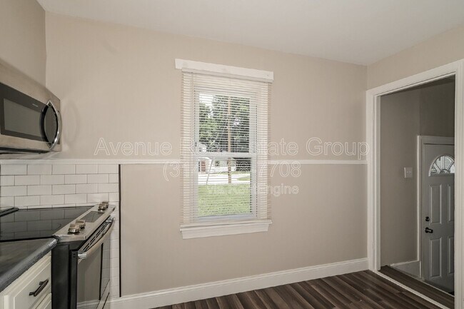Building Photo - 925 McDonough St