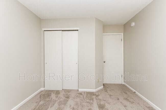 Building Photo - 344 Clayton Ln