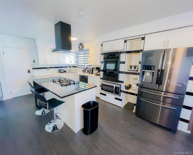 Building Photo - 1 Summer Ln