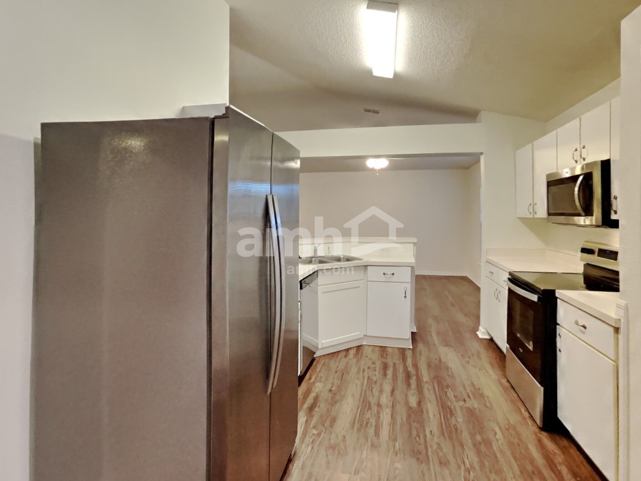Building Photo - 337 Grand Royal Cir