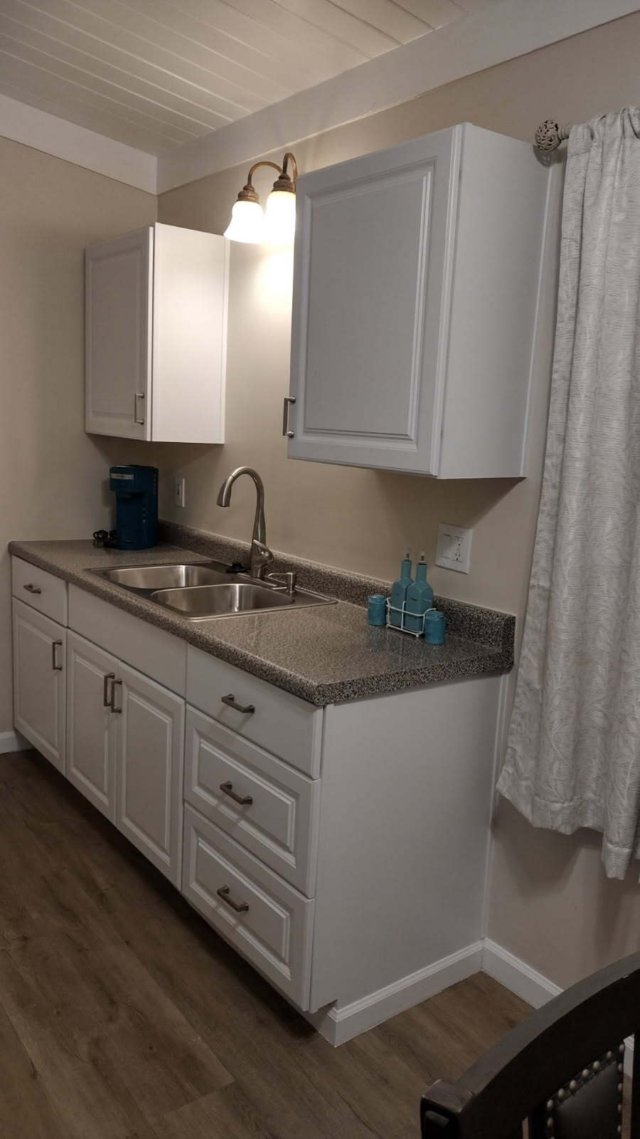 Building Photo - 533 E Avenue Q12