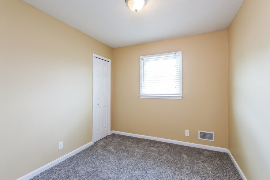 Building Photo - 8612 Sardis Way