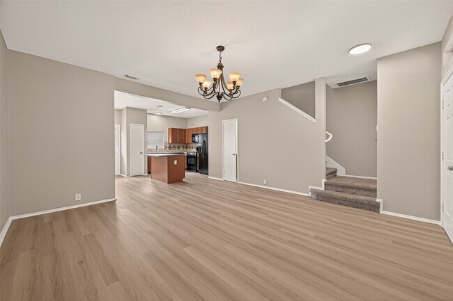 Building Photo - 16847 Mammoth Springs Dr