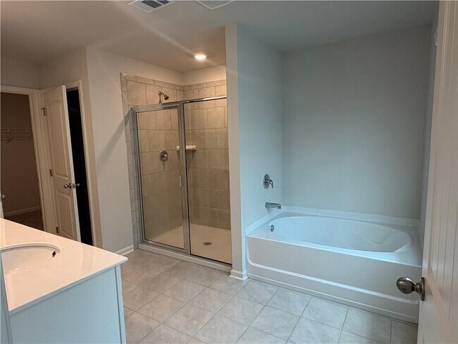 Building Photo - 3101 Greyton Dr