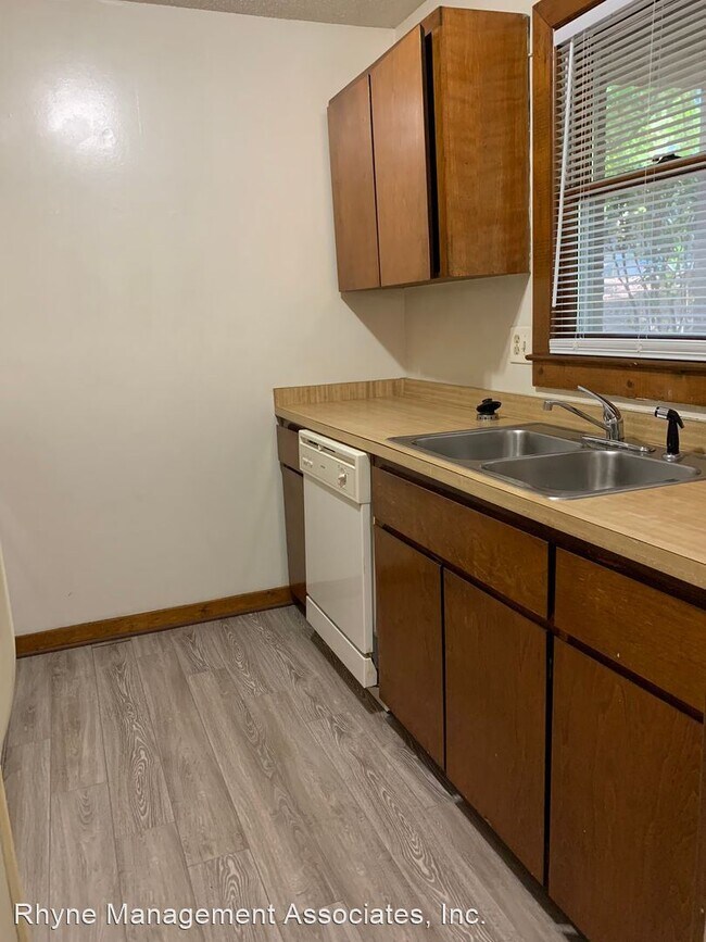Building Photo - 2 br, 1 bath House - 101 Carmichael Court