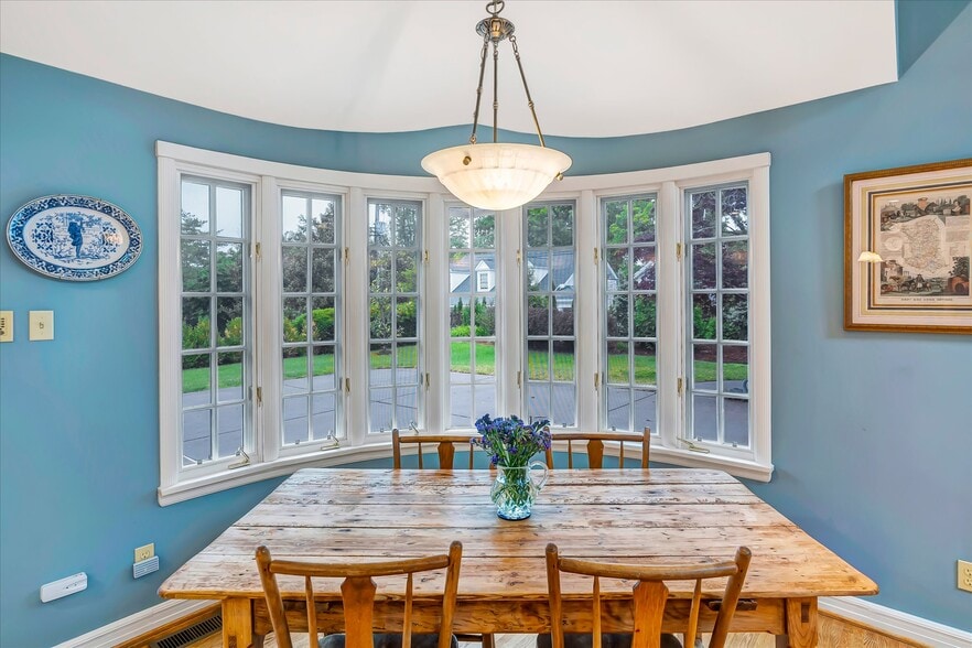 Building Photo - 15 Brazillian Ct