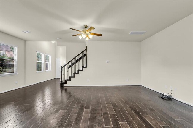 Building Photo - 8306 Columbia Forest Dr