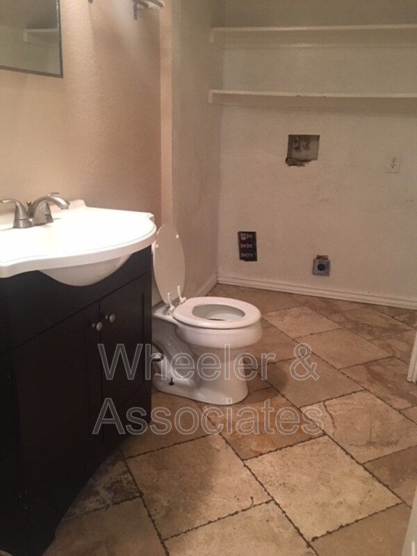 Building Photo - 3018 Adams Ave