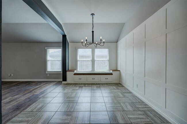 Building Photo - 12490 Native Hill Dr