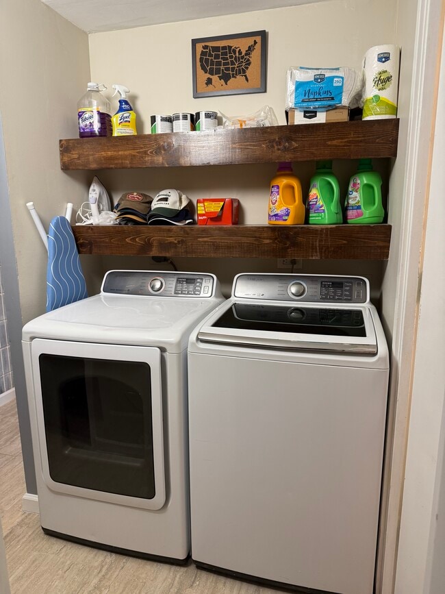 Building Photo - 68-055-055 Akule St