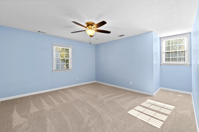 Building Photo - 315 Rabun Valley Ln