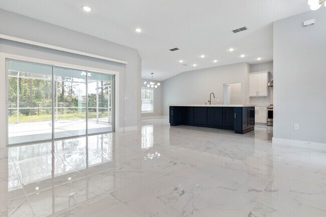 Building Photo - 4 Karl Ct