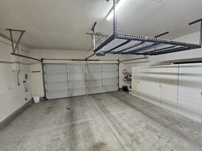 Building Photo - 13808 Utica St