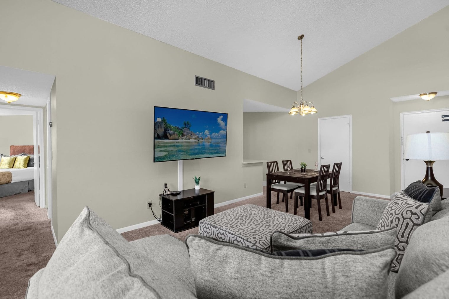 Building Photo - 3905 Atrium Dr