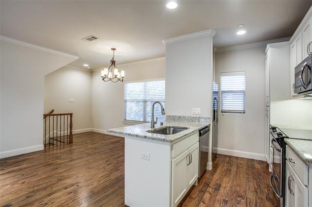 Building Photo - 6140 Oram St