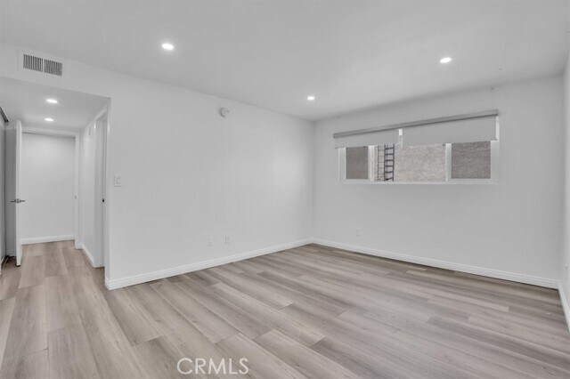 Building Photo - 5412 Lindley Ave