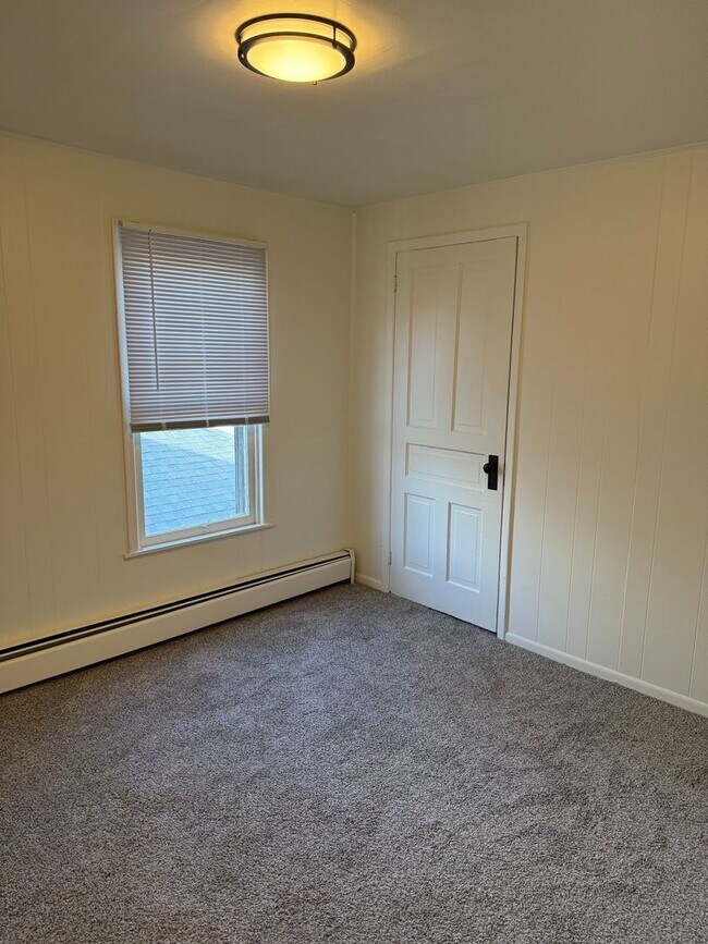 Building Photo - Cozy & Quiet Home in Glen Rock