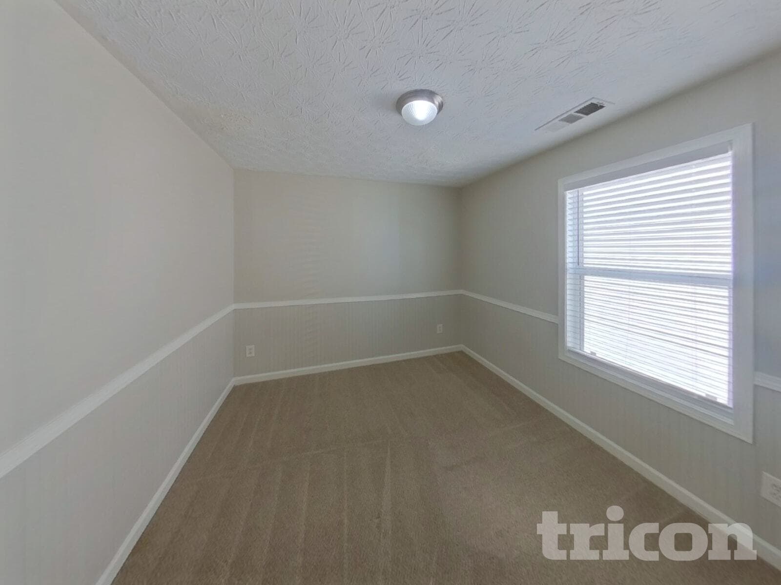 Building Photo - 305 Little Creek Rd SE