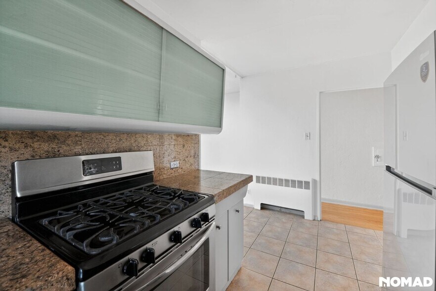 Building Photo - 4430 W 35th Ave