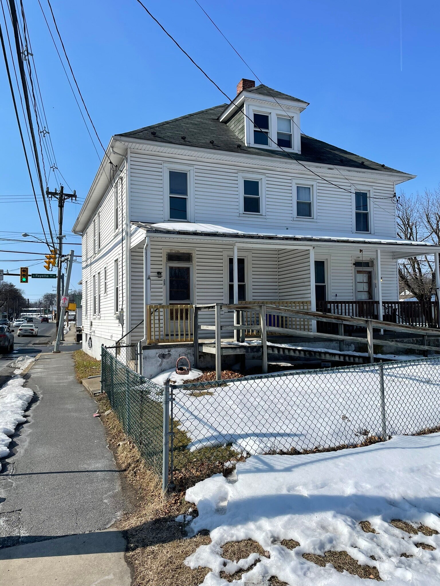 Shared Yard - 31 S Fayette St