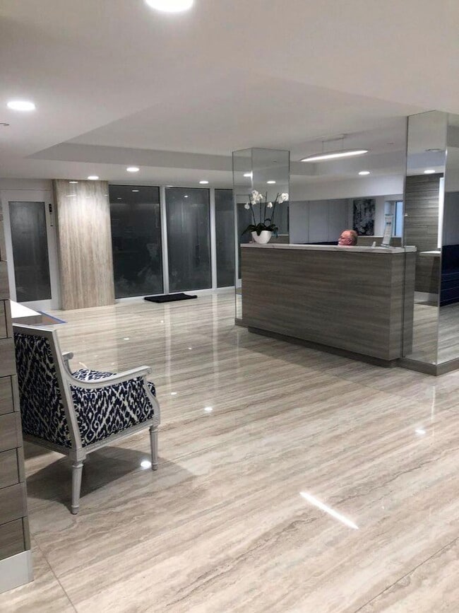 Building Photo - 2773 S Ocean Blvd