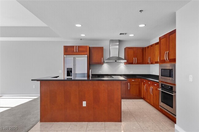 Building Photo - 4525 Dean Martin Dr