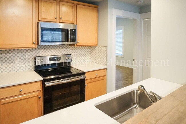 Building Photo - 2310 Wrightsville Ave