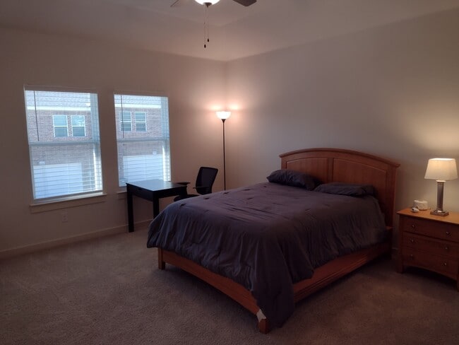 Building Photo - 4887 Ellie Ln