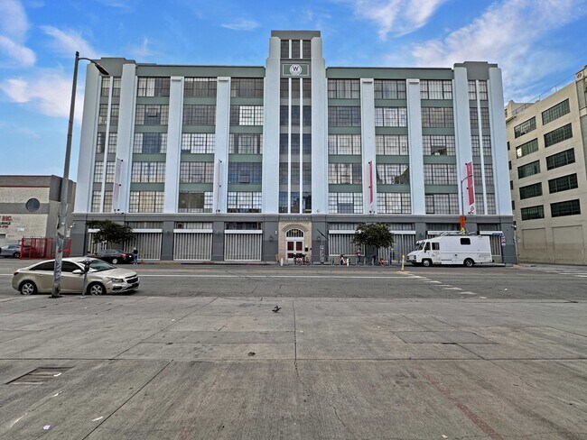 Building Photo - 420 San Pedro St