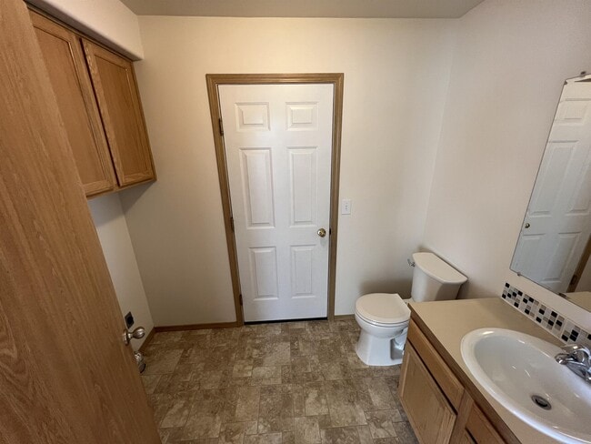 Building Photo - 3709 87th Ave NE