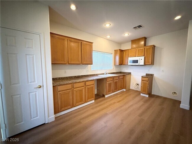 Building Photo - 11819 Magliana St