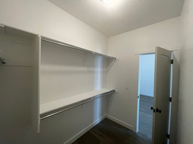 Building Photo - 6442 S Jordan Pkwy