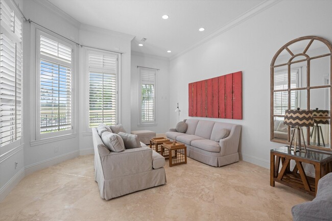 Building Photo - 12200 Sunnydale Dr