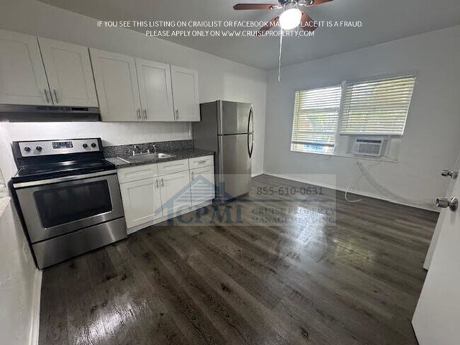 Interior Photo - Century East