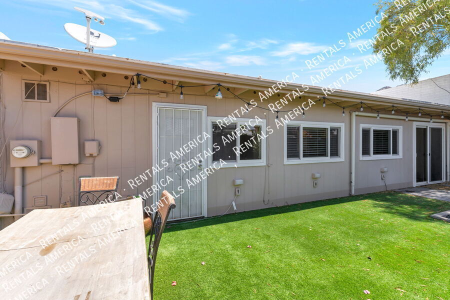 Building Photo - 88 E Cholla Shadows Dr