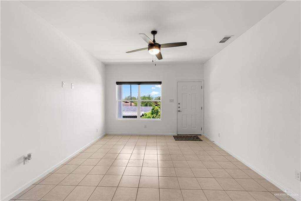 Building Photo - 418 N 3rd St