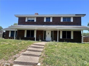 Building Photo - 10802 Timbergrove Ln