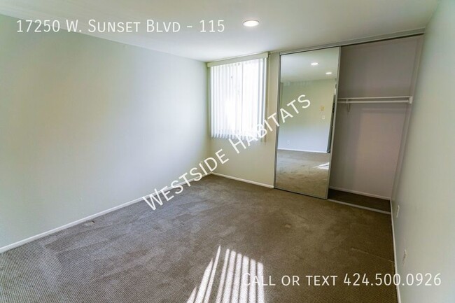 Building Photo - 17250 Sunset - Gorgeous, fully renovated b...