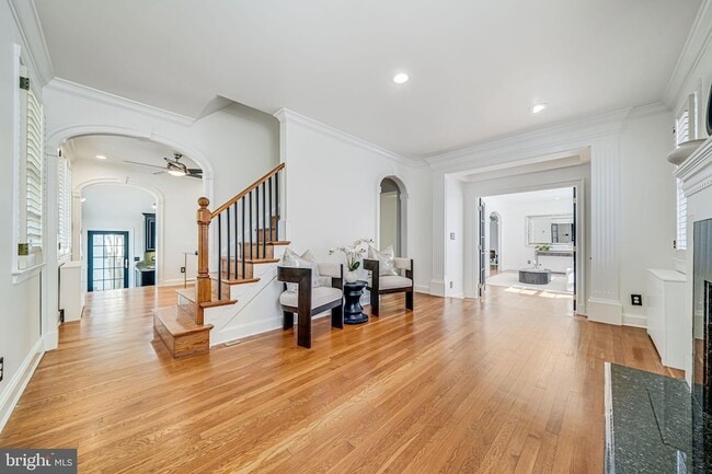 Building Photo - 4817 Chevy Chase Blvd