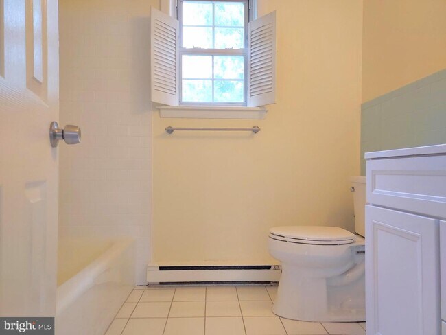 Building Photo - 103 Deep Run Rd