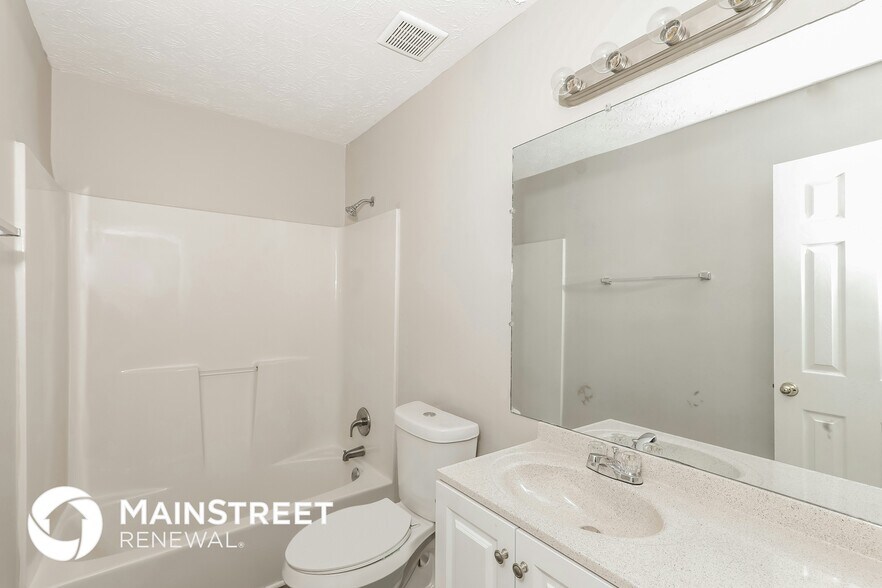 Building Photo - 8304 Beechwood Trce