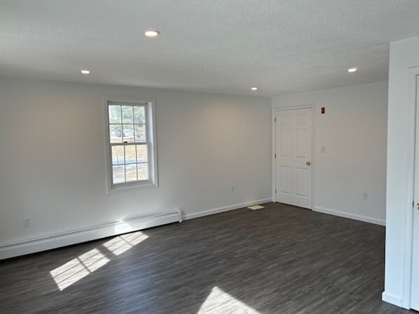 Building Photo - 23 Lantern Ln