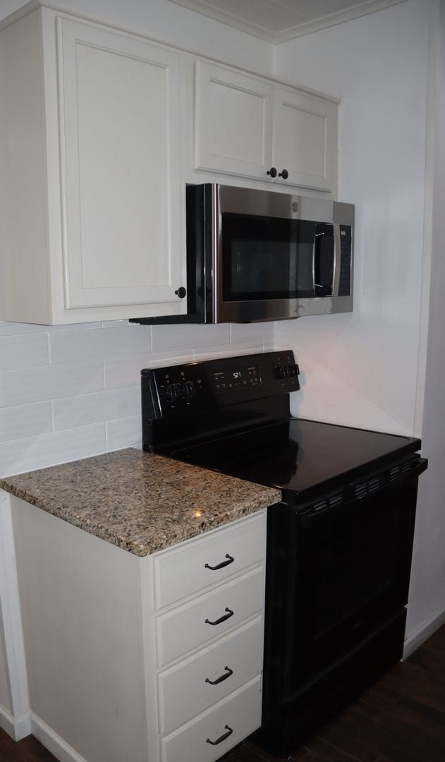 Building Photo - Newly Remodeled Single-Family Home