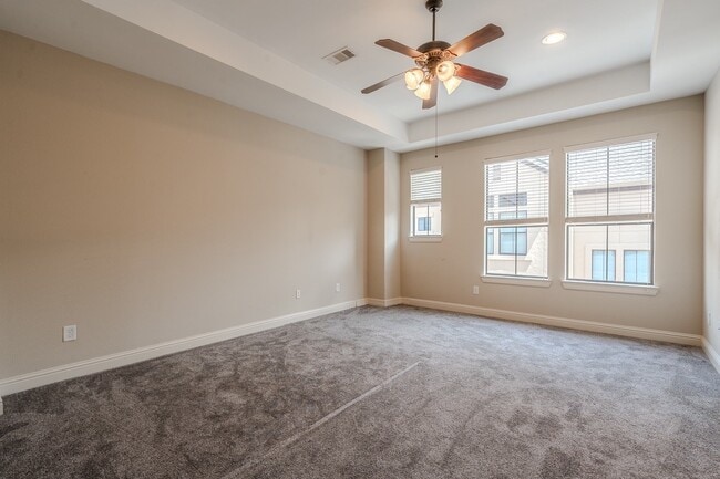 Building Photo - 5213 Eigel St