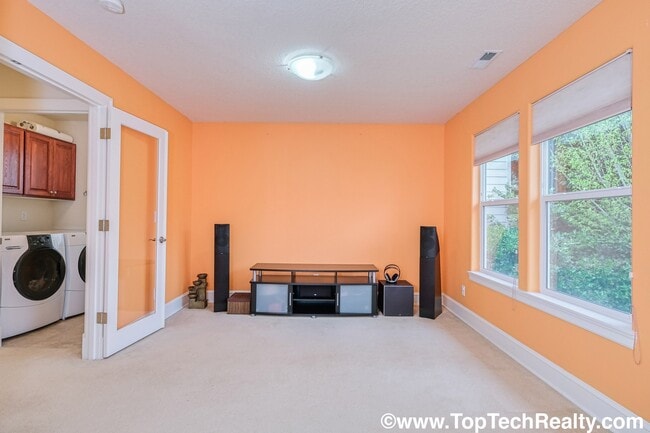 Building Photo - Beautiful 4 Bedroom | 2.5 Bathroom | 2,540 Sqft. Home | Central A/C | Solar Panels | Located in B...
