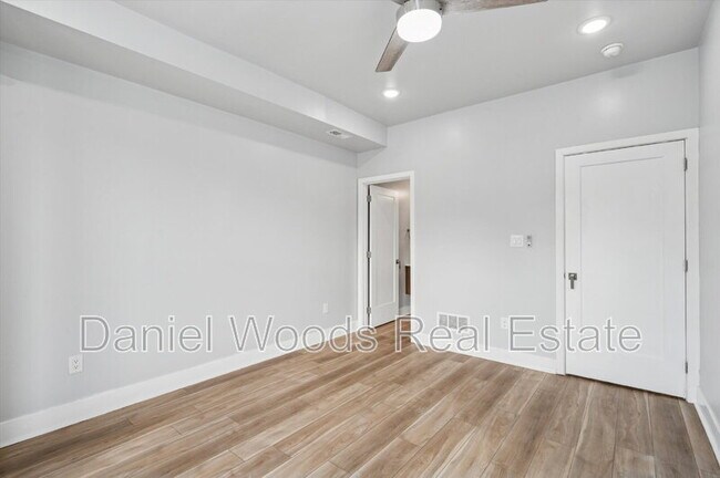 Building Photo - 1149 S 52nd St