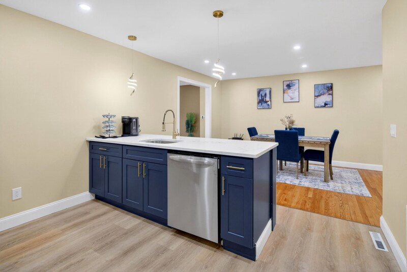 Building Photo - 44 Fullerton St