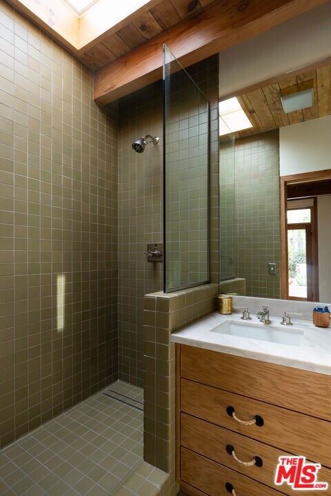 Building Photo - 2020 Mayview Dr